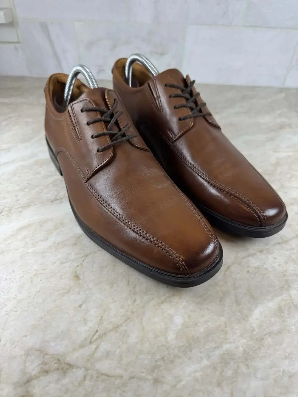 Clarks Tilden Walk Mens 9 M Dark Tan Brown Leather Oxford Dress Shoes